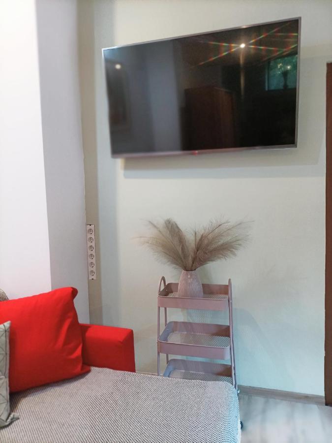 Luta Studio بوخارست المظهر الخارجي الصورة